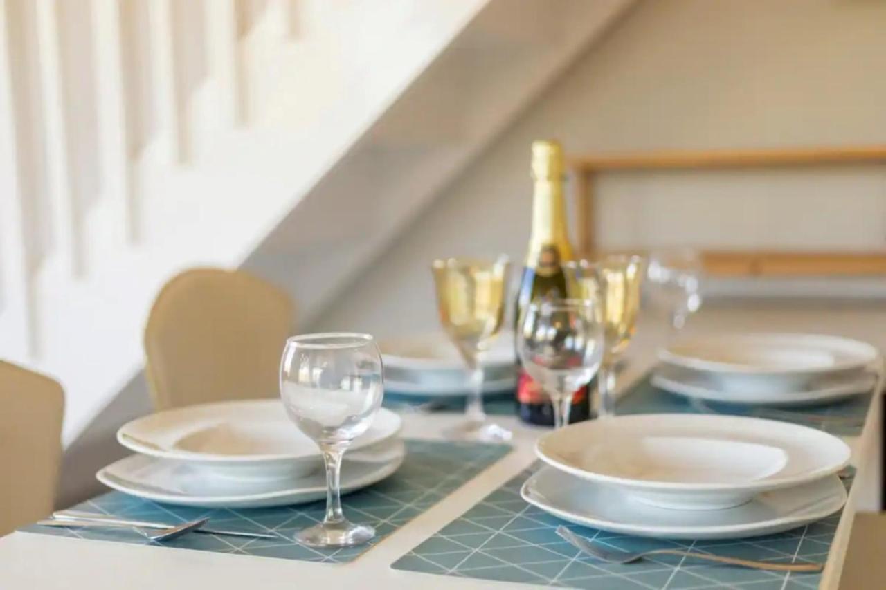 Govino Bay Luxury Beach Loft Apartment Danilia Extérieur photo
