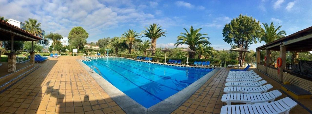 Govino Bay Luxury Beach Loft Apartment Danilia Extérieur photo