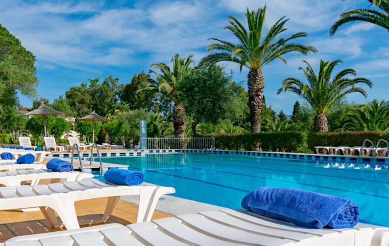 Govino Bay Luxury Beach Loft Apartment Danilia Extérieur photo