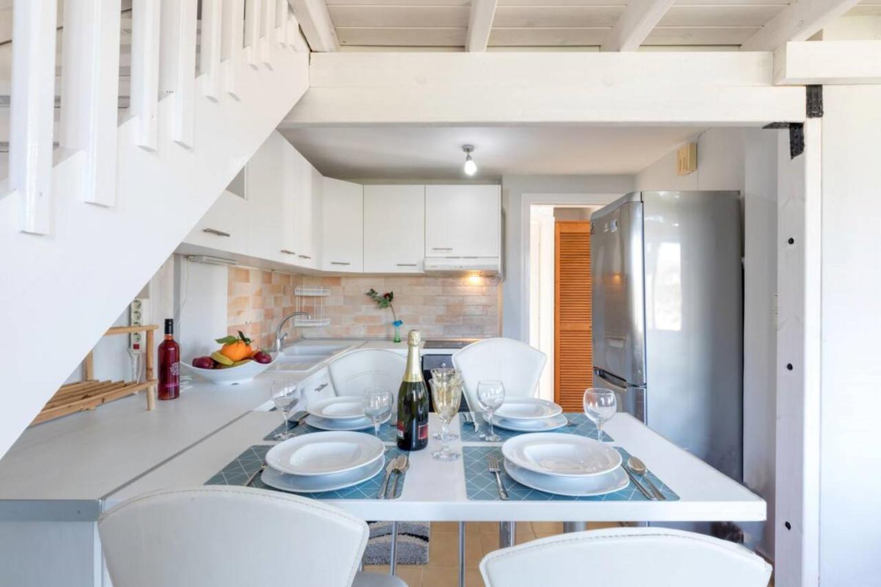 Govino Bay Luxury Beach Loft Apartment Danilia Extérieur photo