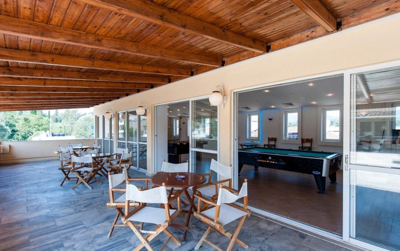 Govino Bay Luxury Beach Loft Apartment Danilia Extérieur photo